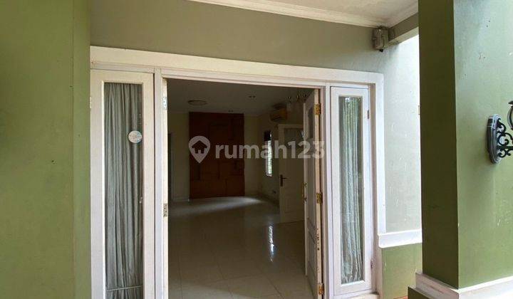 Rumah 2 Lantai Bagus di Raffles Hills, Jakarta Timur 1