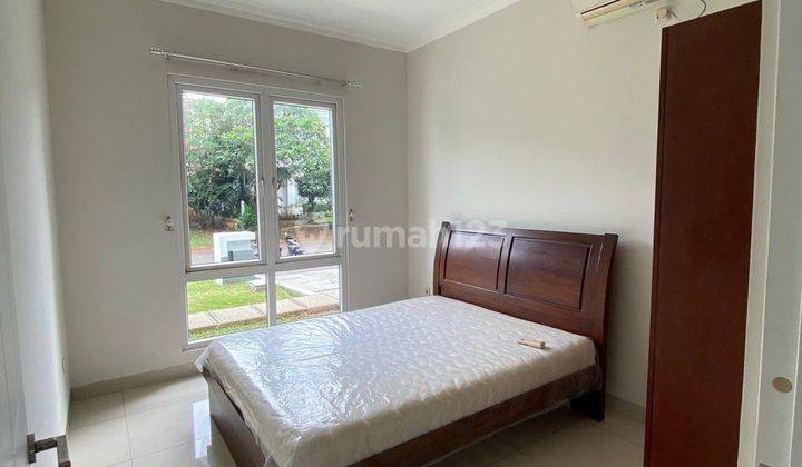 Rumah 2 Lantai Baru Semi Furnished SHM di Kota Wisata 2