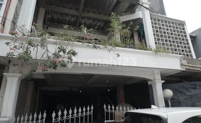 Di Jual Rumah Kost 3 Lantai di Kelapa Gading Jakarta