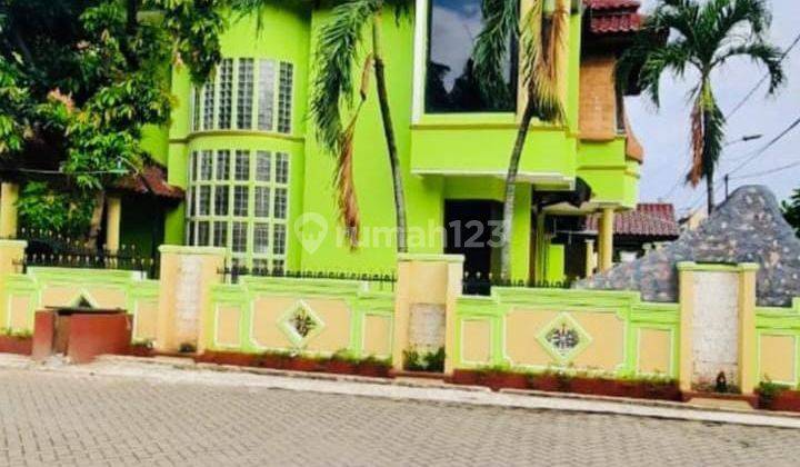 Di Jual Rumah  2 lantai Hoek  Furnished di Ciledug Tangerang 1