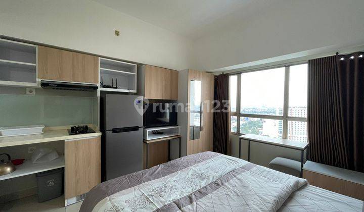 Dijual Apartemen Furnished  Springlake Fresia sumarecon bekasi 2
