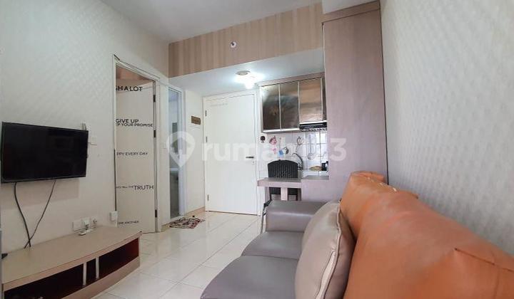 Di Sewakan Tower Azolla 2 BR Fully Furnis Apartment Spring Lake Summarecon Bekasi