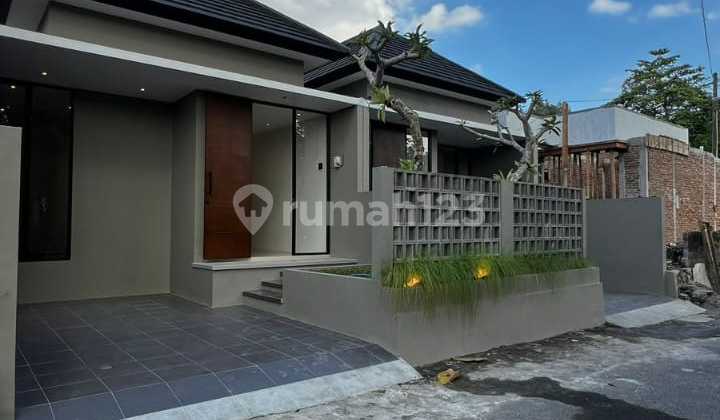 Rumah murah siap huni Desain modern  di Seyegan,Dekat puskesmas seyegan 1