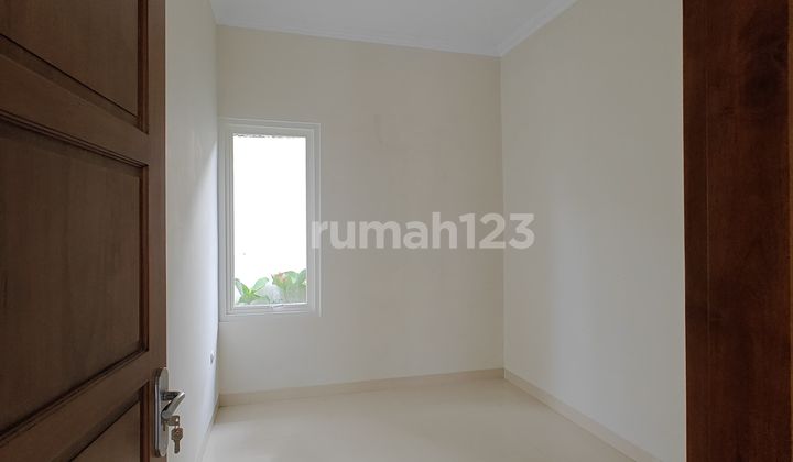 Rumah siap huni Dalam Perum pinggir jalan utama palagan,Dekat MALL SCH 2