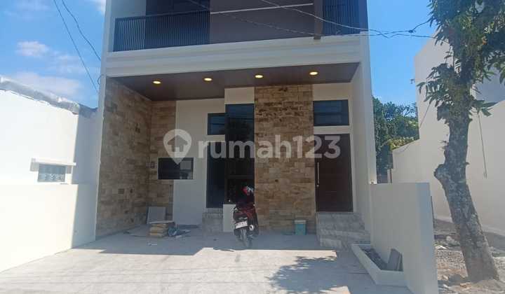 Rumah Baru Desain Kontemporer Modern di Jl.kaliurang Km 7,Dekat Kampus Ugm Rumah Baru Desain Kontemporer Modern di Jl.kaliurang Km 7,Dekat Kampus Ugm