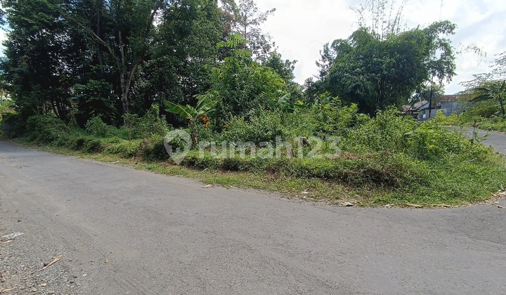 Yard Land on Jl. Kaliurang km 13, Near UII Integrated Campus