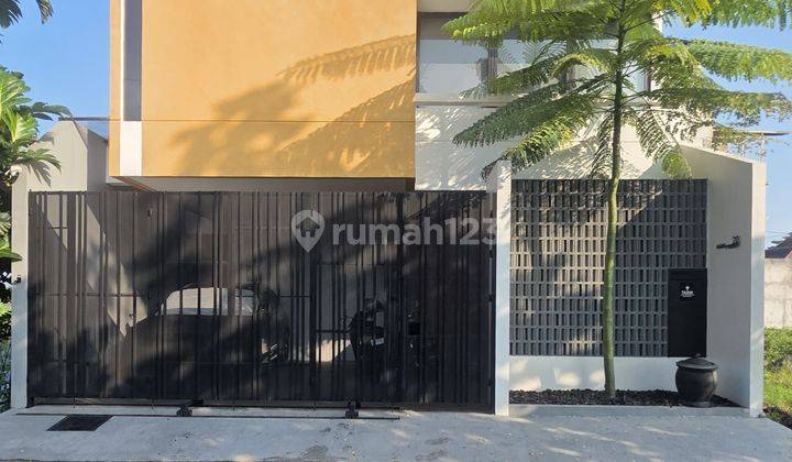 Rumah desain kontemporer modern di jl. Kaliurang km 8 Dekat Kampus UGM 1
