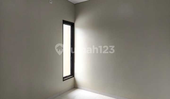 Rumah Baru Siap Huni Di Timur Pasar Gentan,Jakal Km 10 Dekat Kampus UII Dan UGM