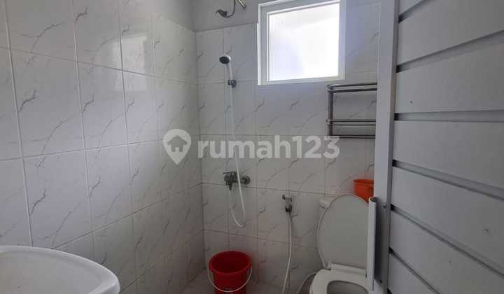 2-Storey House in a Housing Complex on Jl. Palagan Km 8, Near Filosofi Kopi 2