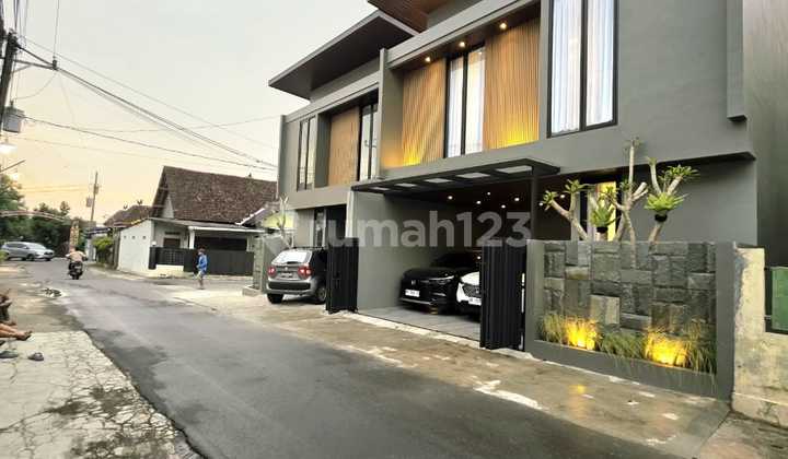 2-Story House Contemporary Modern Design North of Maguwoharjo Stadium Depok Sleman