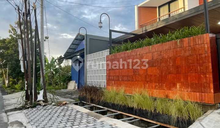 Rumah Mewah Full Furnished,Dilengkapi dengan Villa Include Privat Pool di Mlati,Dekat Monjali Rumah Mewah Full Furnished,Dilengkapi dengan Villa Include Privat Pool di Mlati,Dekat Monjali