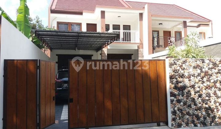 Luxury 2-Story House in CONDONGCATUR, Near UNY Campus and Pakuwon Mall