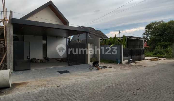 Rumah Siap Huni dengan Tanah Luas di Purwomartani Kalasan,Dekat Pamela 7 Rumah Siap Huni dengan Tanah Luas di Purwomartani Kalasan,Dekat Pamela 7