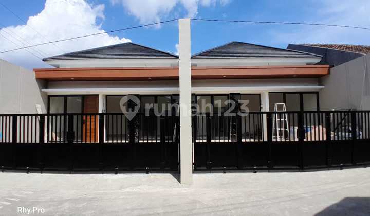 Rumah Siap Huni Desain Limasan Modern ,Di Purwomartani Dekat Candi Sambisari 1