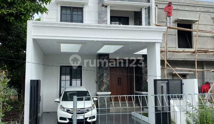 Rumah 2 Lantai Desain Limasan Modern Kekinian Di Maguwoharjo, Dekat Jogja Bay Rumah 2 Lantai Desain Limasan Modern Kekinian Di Maguwoharjo, Dekat Jogja Bay