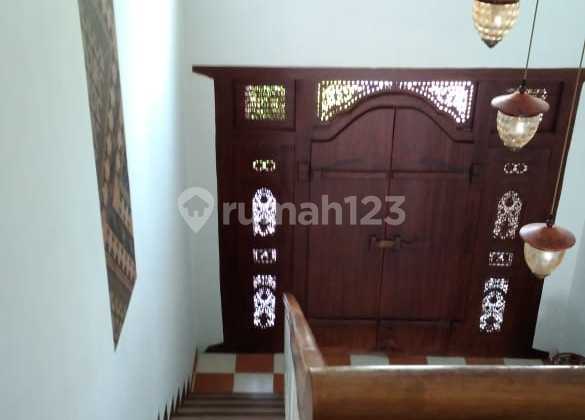 Luxury 2-Story House in CONDONGCATUR, Near UNY Campus and Pakuwon Mall