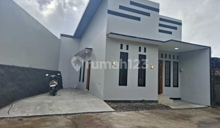 Rumah Siap Huni Minimalis Modern di Tajem Wedomartani,Dekat Kampus Unriyo