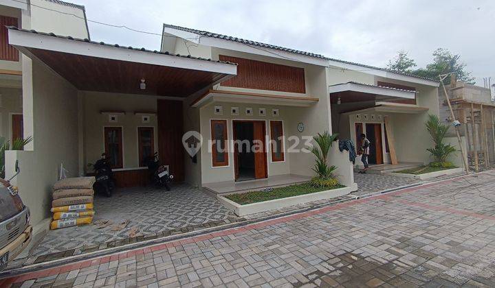 Rumah siap huni di Purwomartani Dekat bandara adisuciptk 1