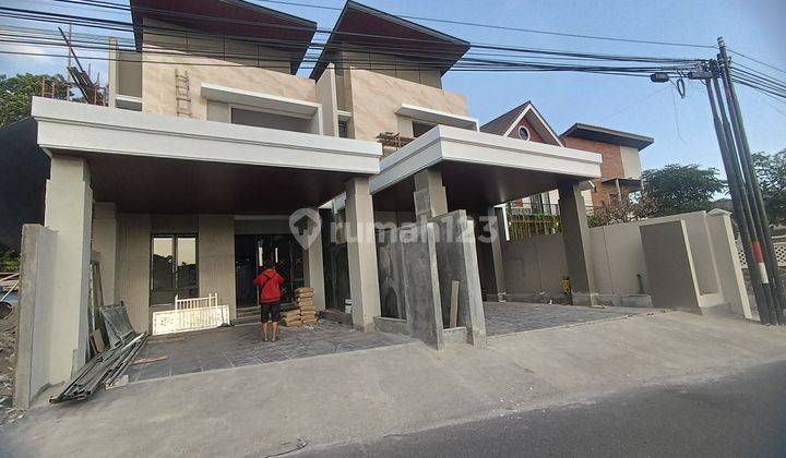 Rumah Modern Kontemporer di Jakal Km 13,Dekat Kampus Uii Terpadu 2