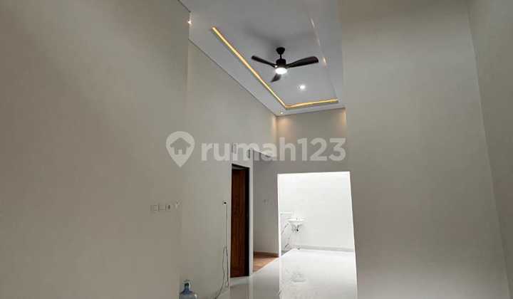 Rumah Modern Mewah Desain Limasan Dalam Claster di Maguwoharjo Sleman,Dekat Kampus Unriyo Tajem 2