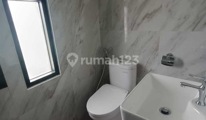 Luxury 2-Story House in a Cluster at Pandowoharjo, Magelang Street Near SCH 2