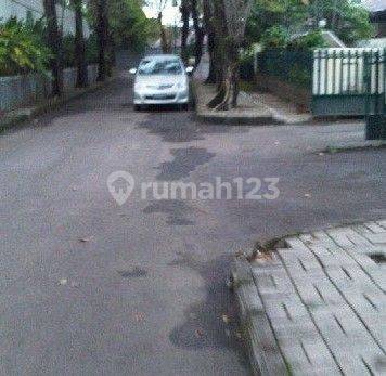 Rumah Sudah Renovasi Semi Furnished di Pejaten, Jakarta Selatan 2