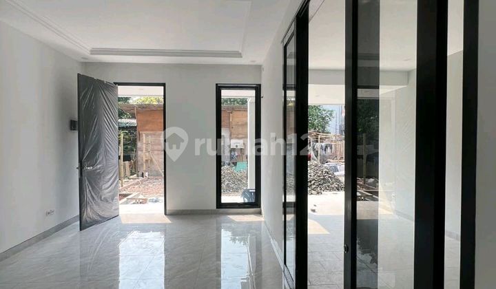 Rumah Murah 3 Lantai Siap.huni 2