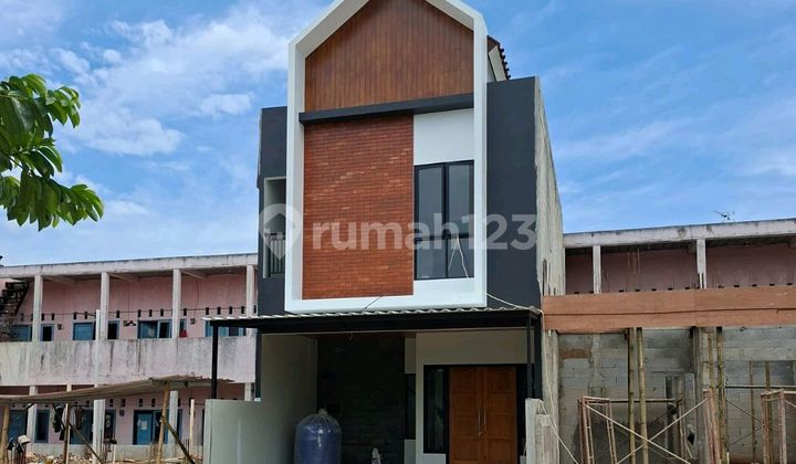 2-Storey Cluster House Only 900 Meters From Bambu Apus Toll Exit 1