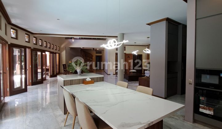 Nice House Ready to Live In, Comfortable and Serene Location 2