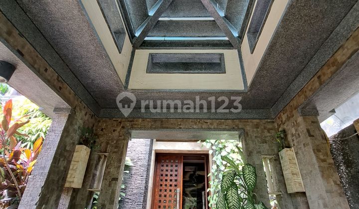 Rumah Mewah Siap Huni Lokasi Nyaman dan Asri