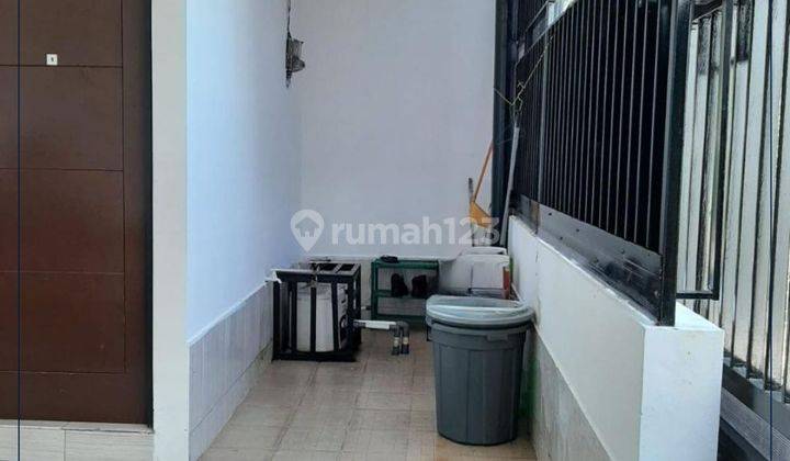 Dijual Cepat Sangat Murah ! Rumah Cocok Untuk Kost
tanjung Duren - Lebar 7 Meter 2