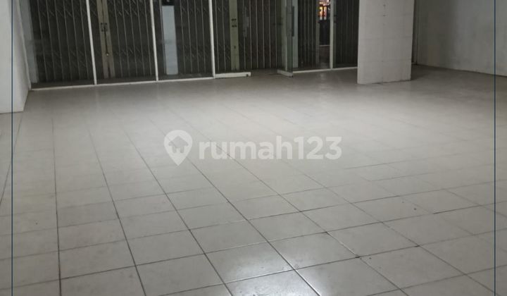 Attached Shop House Corner - 2 Car Road Access - Premium Location in Kebon Sirih, Central Jakarta 2