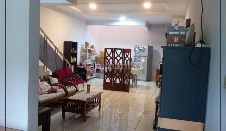 Dijual Cepat Harga Miring !! Rumah Siap Huni
intercon, Kebon Jeruk - Jakarta Barat
 2