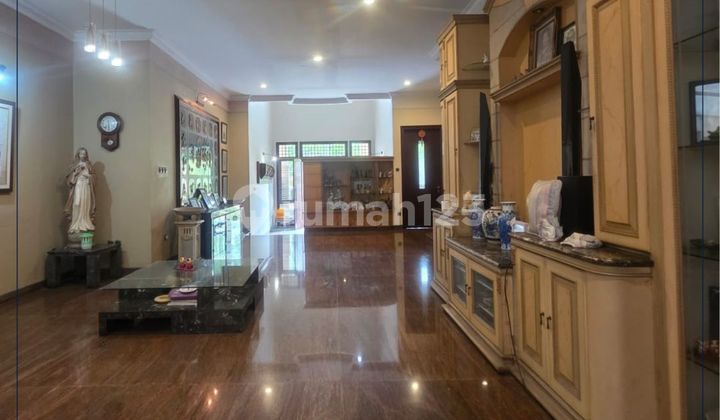 Rumah 4 Kamar Dalam Komplek Favorit di Cluster Paling Besar di Puri Indah - Furnished 2