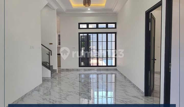 Rumah Baru 5 Kamar Luas 250 Meter Ada Kolam Renang Di Griya Loka - Bsd Rumah Baru 5 Kamar Luas 250 Meter Ada Kolam Renang Di Griya Loka - Bsd