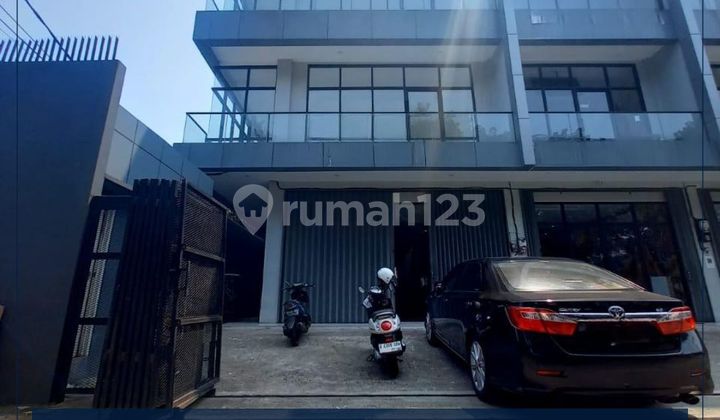 Jual Cepat Ruko 3,5 Lantai Lokasi Strategis Di Sunter - Lebar 10 Meter