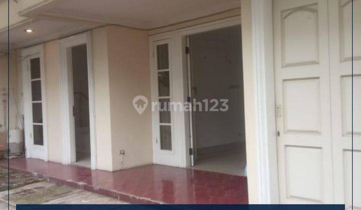 Dijual ! Rumah Tinggal
3 Lantai Hadap Utara Di Tomang 1