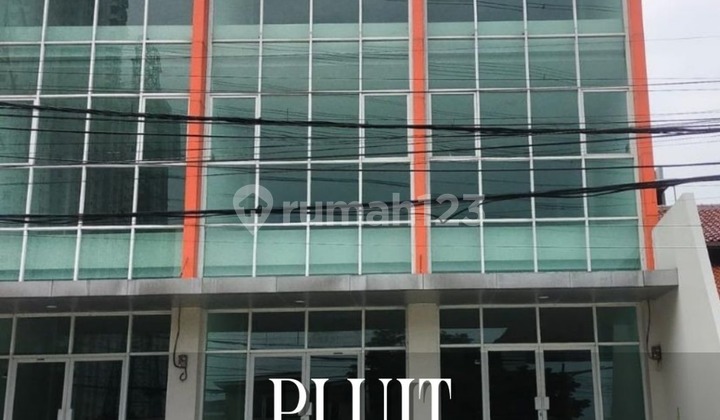 Ruko 3 Gandeng di Pinggir Jalan Raya Pluit - Jakarta Utara