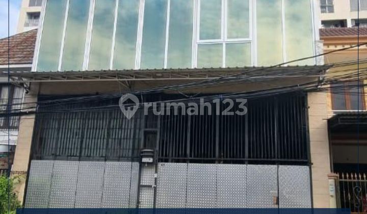 Rumah 4 Kamar Siap Huni - SHM - Lokasi Pinggir Jalan di Taman Semanan - Jakarta Barat Rumah 4 Kamar Siap Huni - SHM - Lokasi Pinggir Jalan di Taman Semanan - Jakarta Barat