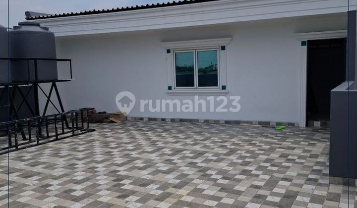 Attached Shophouse, Good and Strategic in Latumeten Grogol, Road Access Can Fit Containers 2