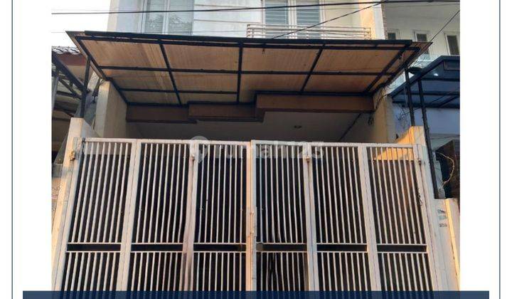 Jual Cepat !!! Rumah Murah
3 Kamar Di Tanjung Duren Lebar Jalan 2 Mobil 1