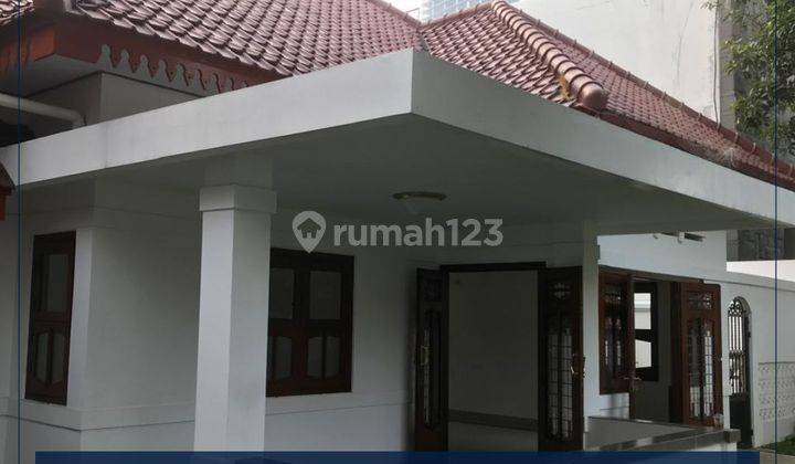 Dijual !! Rumah Bagus 2 Lantai Di Menteng - Jakarta Pusat