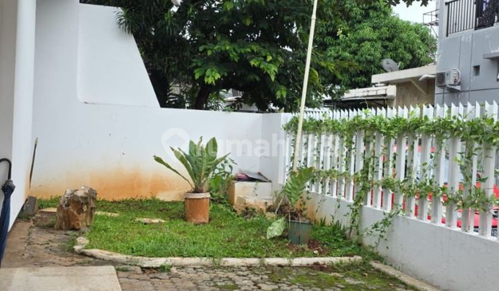 Rumah Hadap Timur Luas 200 Meter Akses 2 Mobil, Siap Huni di Sunrise Garden - Jakarta Barat 2