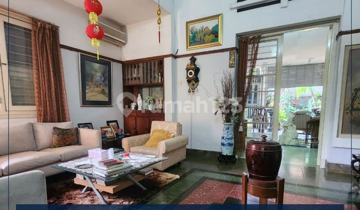 Rumah Tua di Menteng Jakpus, Luas 600 Meter-An Lingkungan Aman dan Tenang