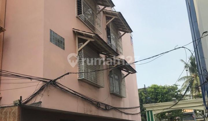 Corner Shop House Very Strategic Suitable for All Businesses in Pademangan, North Jakarta 2