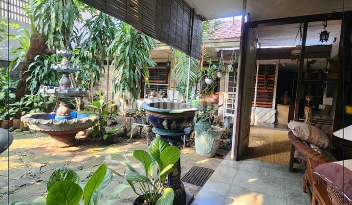 Rumah Tua di Menteng Jakpus, Luas 600 Meter-An Lingkungan Aman dan Tenang 2