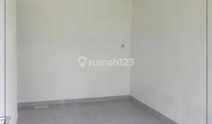 Disewakan Murah !! Rumah 3 Kamar Di Tanjung Duren Lebar 6 Meter 2