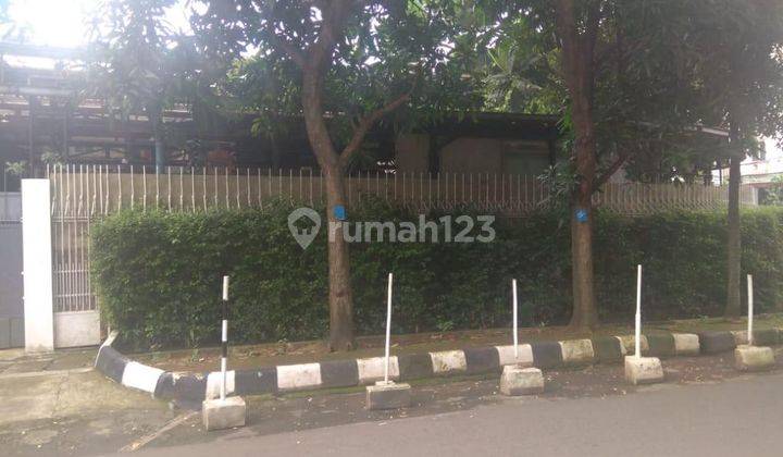 Rumah Belakang SCBD kebayoran Baru 4