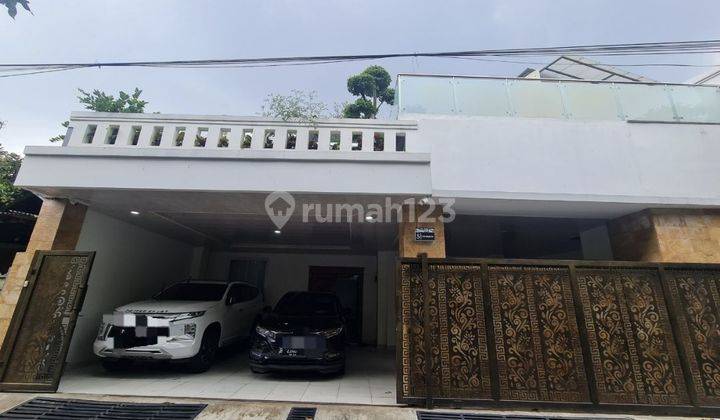 Rumah Bagus jakarta selatan dekat akses  Toll 1