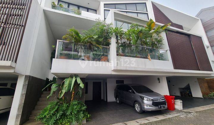 Rumah 2 Lantai Bagus SHM di Pondok Pinang, Jakarta Selatan 1